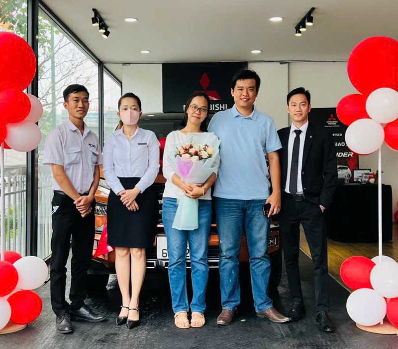 Hình ảnh hoạt động tư vấn xe tại Khánh Hòa